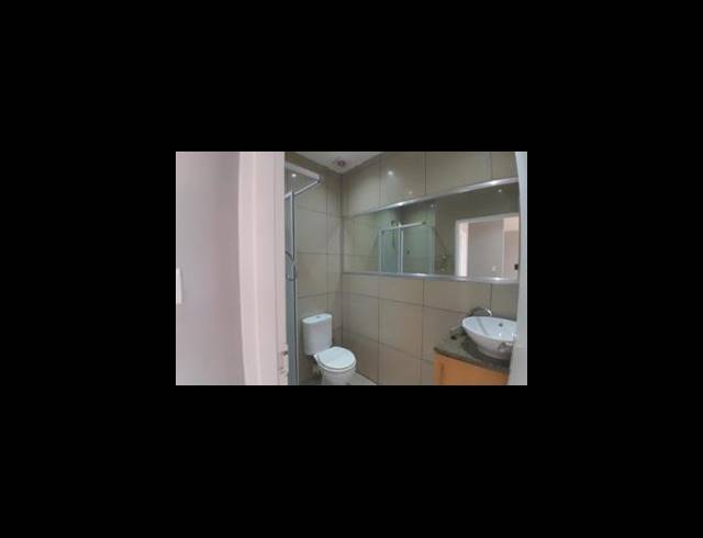 2 BEDROOM PROPERTY TO RENT IN ROOIHUISKRAAL NORTH